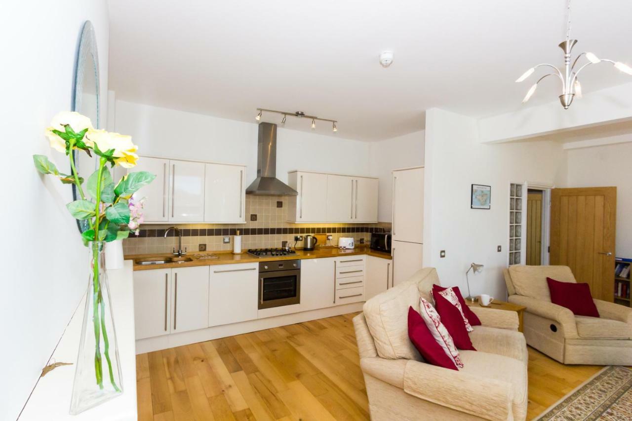 No 6 Hambrough House - Private Balcony And Sea View Apartment Ventnor Exterior photo